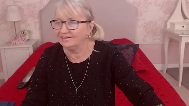 Snapshot of LadyAlana chatting on May 24, 2026, 9:31 pm LadyAlana online show from May 24, 2026, 9:31 pm