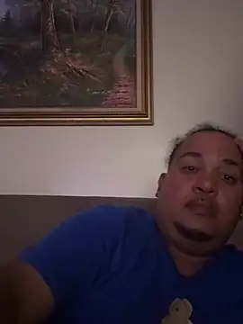 Snapshot of bigtio11 chatting on August 2, 2026, 11:03 pm bigtio11 online show from August 2, 2026, 11:03 pm