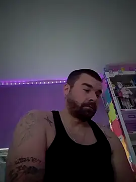 SexxxySpence online show from August 7, 2026, 4:20 pm