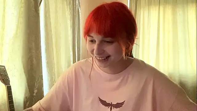 Snapshot of LyndseyCronshaw chatting on August 4, 2026, 4:42 pm LyndseyCronshaw online show from August 4, 2026, 4:42 pm