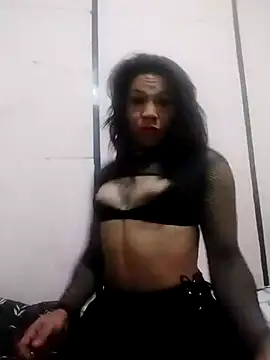 Allimlove online show from August 5, 2026, 5:16 pm