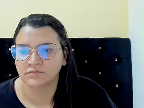 MARILYN GARCIA online show from December 19, 2024, 1:51 pm