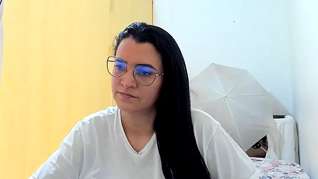 Snapshot of MARILYN_GARCIA chatting on May 25, 2026, 5:30 pm MARILYN GARCIA online show from May 25, 2026, 5:30 pm