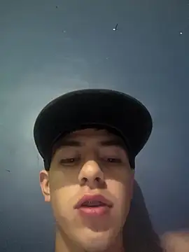 Snapshot of Alanjimenezz chatting on August 6, 2026, 6:37 am Alanjimenezz online show from August 6, 2026, 6:37 am