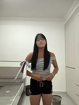 lulu066 online show from August 7, 2026, 12:51 pm