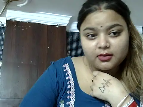 Sexy-radhika69 online show from August 9, 2026, 9:25 am