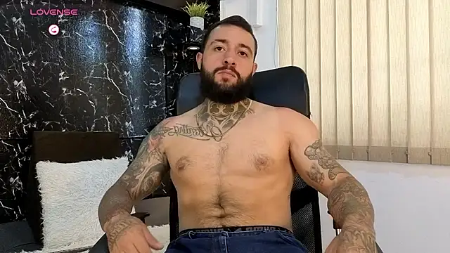 Snapshot of Mister_venom1 chatting on August 9, 2026, 8:47 pm Mister venom1 online show from August 9, 2026, 8:47 pm
