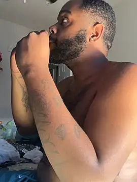 Snapshot of BigHunchoDick chatting on February 27, 2025, 8:53 pm BigHunchoDick online show from February 27, 2025, 8:53 pm