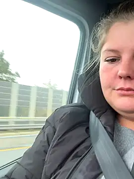 BootyLola online show from October 29, 2025, 9:33 am