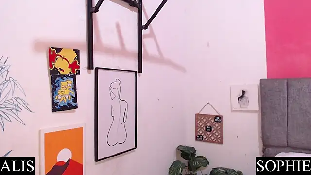 Snapshot of Sophie_And_Alis chatting on March 9, 2025, 1:48 pm Sophie And Alis online show from March 9, 2025, 1:48 pm