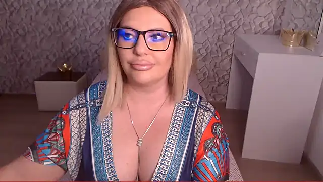 KarlaDivineTS online show from December 9, 2024, 2:49 pm