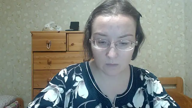 Smart Rose online show from March 18, 2026, 8:01 pm