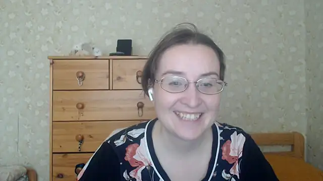 Smart Rose online show from April 4, 2026, 12:35 pm