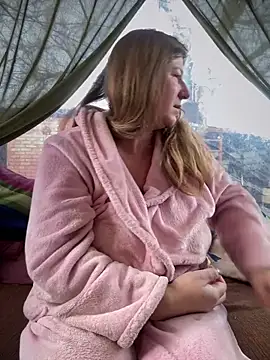 Natali UA online show from November 14, 2025, 6:23 am