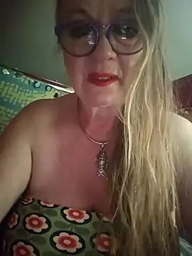 Snapshot of MucMilf59 chatting on March 26, 2026, 5:02 am MucMilf59 online show from March 26, 2026, 5:02 am