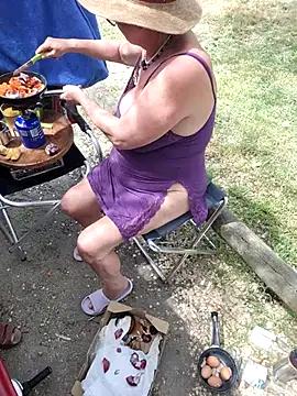 Snapshot of MucMilf59 chatting on April 23, 2026, 12:29 pm MucMilf59 online show from April 23, 2026, 12:29 pm