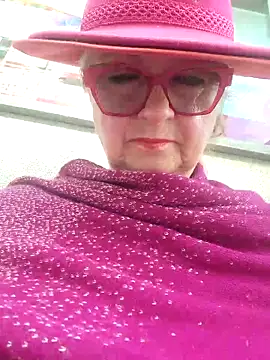 Snapshot of MucMilf59 chatting on May 9, 2026, 8:41 am MucMilf59 online show from May 9, 2026, 8:41 am