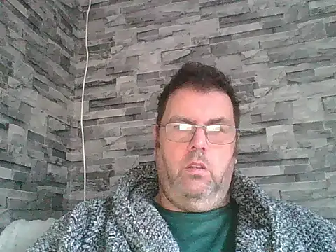 Snapshot of WOOLYMARK2507 chatting on February 2, 2025, 10:24 am WOOLYMARK2507 online show from February 2, 2025, 10:24 am