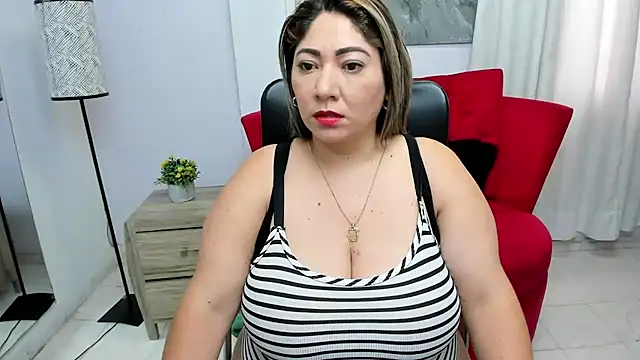 Snapshot of kendra_fire chatting on April 29, 2026, 12:31 pm kendra fire online show from April 29, 2026, 12:31 pm