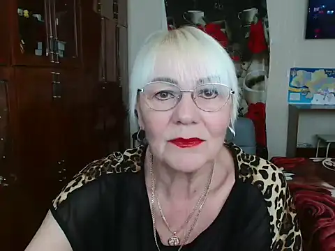 Snapshot of JenaCheim chatting on February 12, 2025, 7:44 am JenaCheim online show from February 12, 2025, 7:44 am