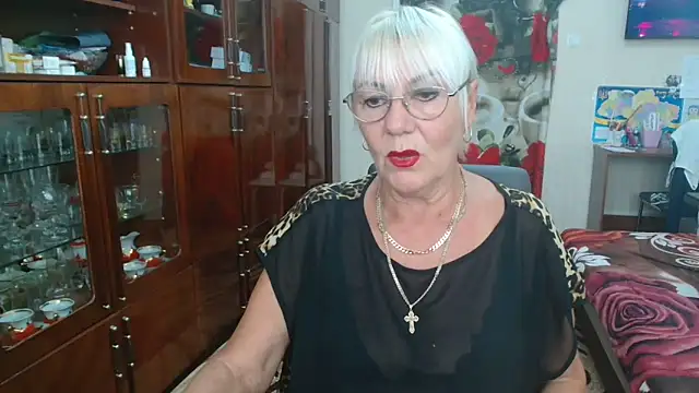 Snapshot of JenaCheim chatting on September 17, 2025, 5:31 am JenaCheim online show from September 17, 2025, 5:31 am