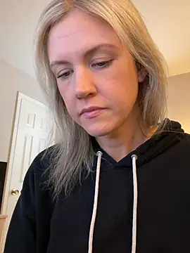 Snapshot of Kay_Cakes chatting on February 25, 2026, 4:05 pm Kay Cakes online show from February 25, 2026, 4:05 pm