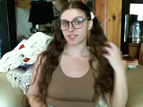 katie kitten38 online show from April 20, 2026, 2:31 pm