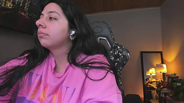 Snapshot of coraline_latin chatting on March 8, 2025, 9:29 pm coraline latin online show from March 8, 2025, 9:29 pm
