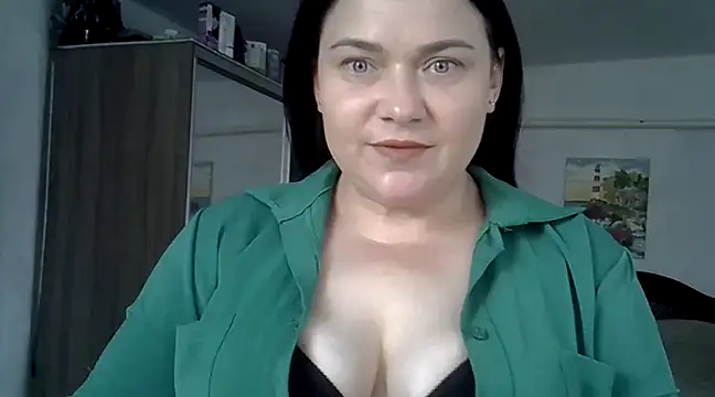 Snapshot of TammyAh chatting on January 8, 2025, 12:05 pm TammyAh online show from January 8, 2025, 12:05 pm