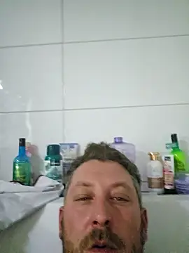 ktmtom247 online show from November 5, 2025, 3:56 pm