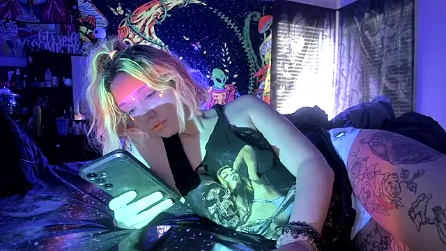 Snapshot of TEXASMARYYYJANE chatting on October 20, 2025, 5:02 pm TEXASMARYYYJANE online show from October 20, 2025, 5:02 pm