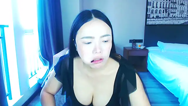 hianne online show from March 10, 2026, 4:28 am