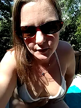 SwedishJennifer online show from May 29, 2026, 11:08 am