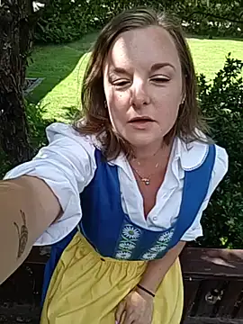 SwedishJennifer online show from June 19, 2026, 12:20 pm