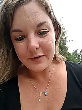 SwedishJennifer online show from July 28, 2026, 12:48 pm