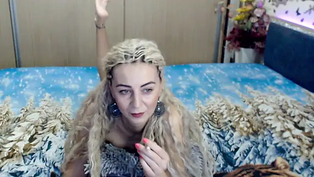 Snapshot of MirabelaSweet chatting on March 19, 2025, 6:46 am MirabelaSweet online show from March 19, 2025, 6:46 am