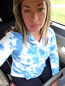  NinaLuvSins  online show from September 18, 2025, 12:29 pm