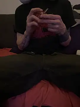 Snapshot of LionBoy1976 chatting on March 10, 2025, 3:12 am LionBoy1976 online show from March 10, 2025, 3:12 am