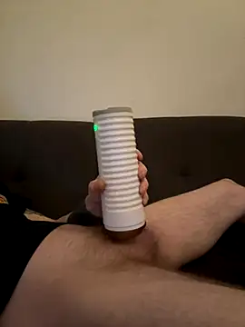 LionBoy1976 online show from November 18, 2025, 5:45 am