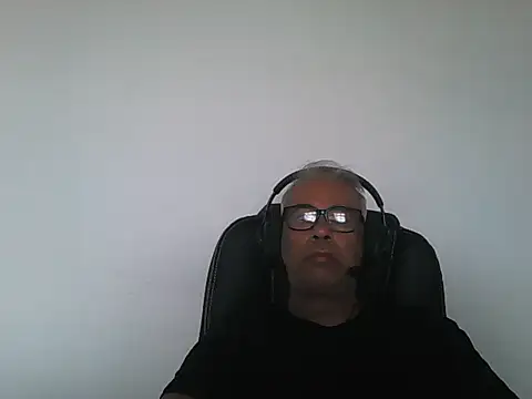 MorenoBrazil69 online show from October 24, 2025, 6:15 pm