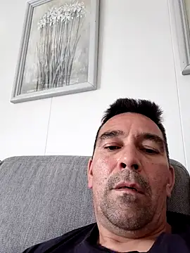 dick81 online show from July 9, 2026, 9:41 pm