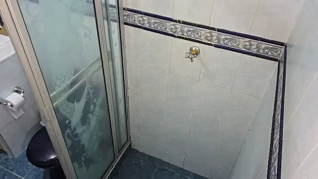 VikoHands online show from December 2, 2025, 10:05 pm