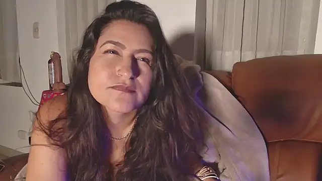 DeesseLuxure online show from March 23, 2025, 5:32 am