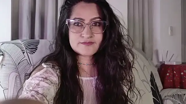 DeesseLuxure online show from January 15, 2026, 5:45 am