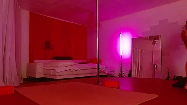 Sweet-Ginger online show from September 20, 2025, 3:18 am