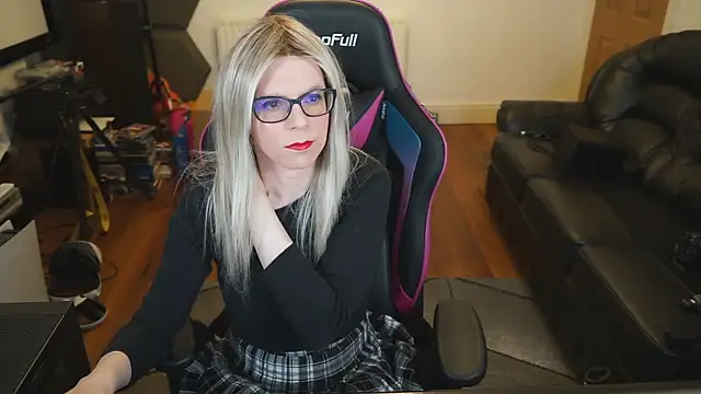 Snapshot of KelseyCobalt chatting on January 2, 2025, 10:55 pm KelseyCobalt online show from January 2, 2025, 10:55 pm