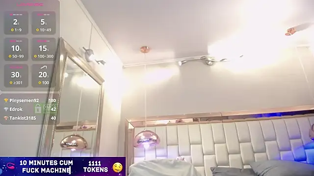 LADY HELLEN online show from February 11, 2025, 7:05 pm