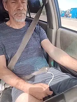 Biknight online show from April 6, 2026, 3:24 pm