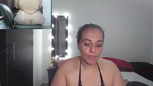 Snapshot of zoe_hotxxx chatting on March 5, 2025, 1:06 pm zoe hotxxx online show from March 5, 2025, 1:06 pm