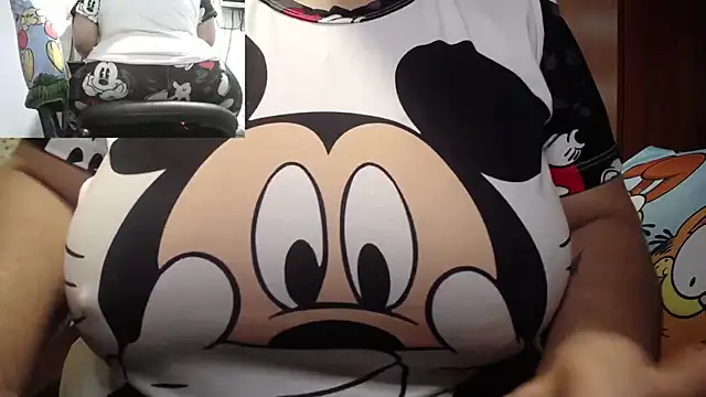 zoe hotxxx online show from March 7, 2026, 2:58 pm